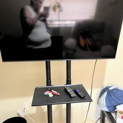 43” Samsung television 