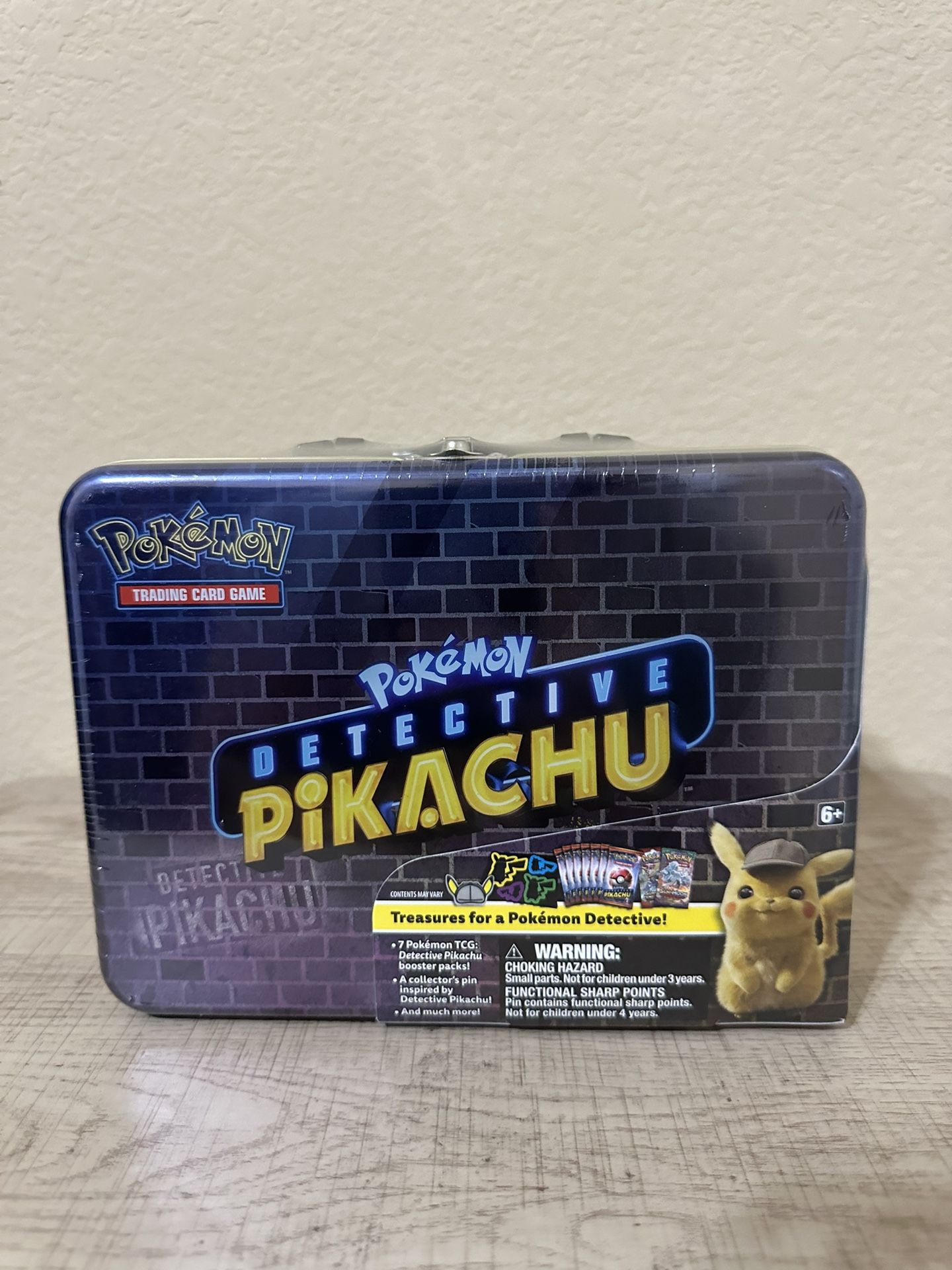 Pokemon Detective Pikachu Collector Treasure Chest Lunch Box Tin Sealed TCG  - www.ice4pros.com.br