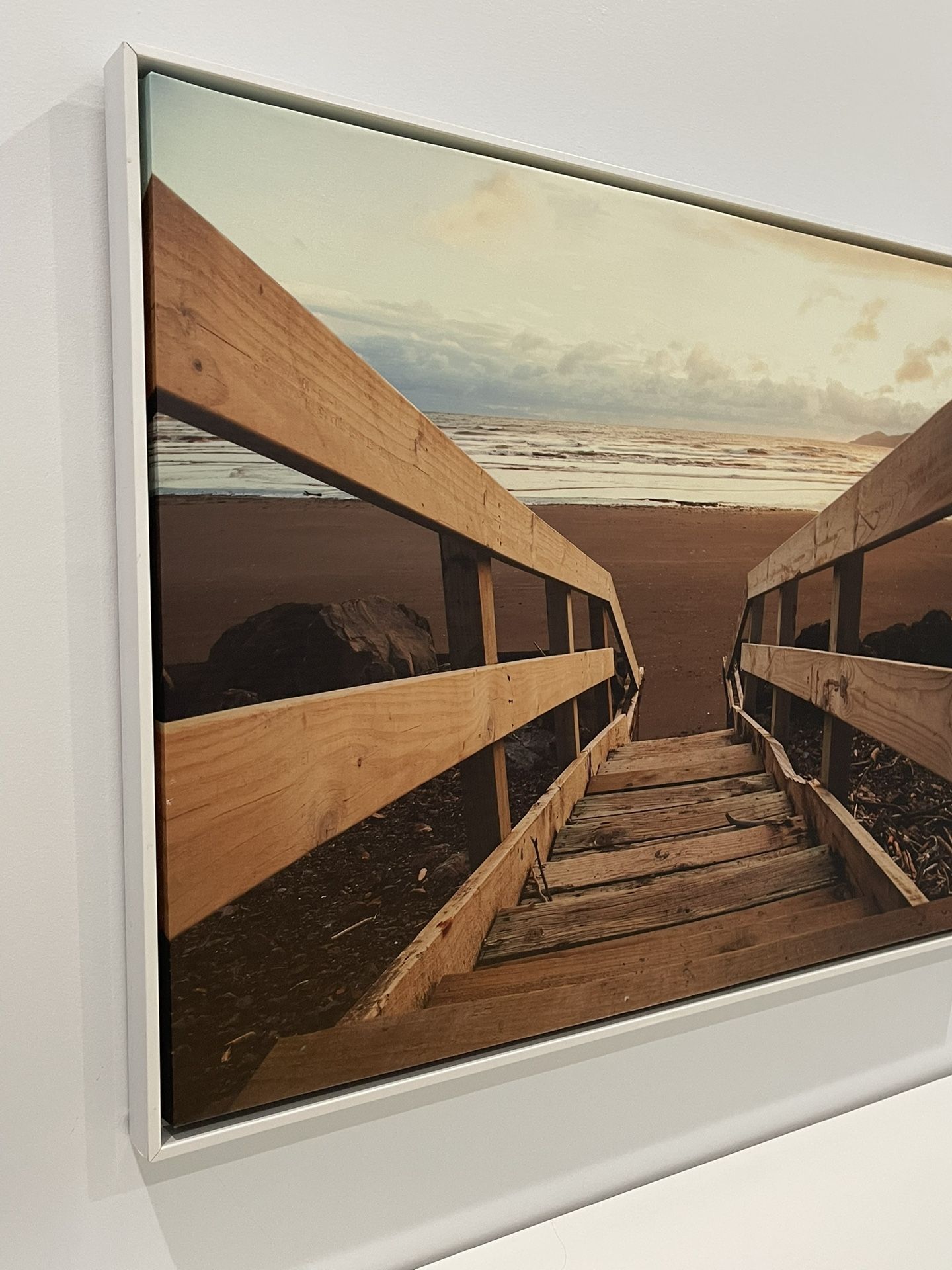 Beach Scene Picture With White Wood Frame. Pick Up And Jupiter.