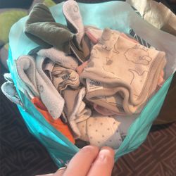 Burp Cloths, Bibs And Wash Cloths 