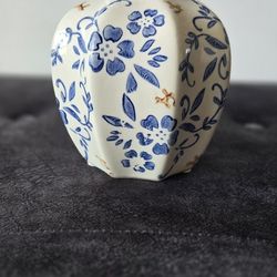 Vintage Blue And White Chinoiserie