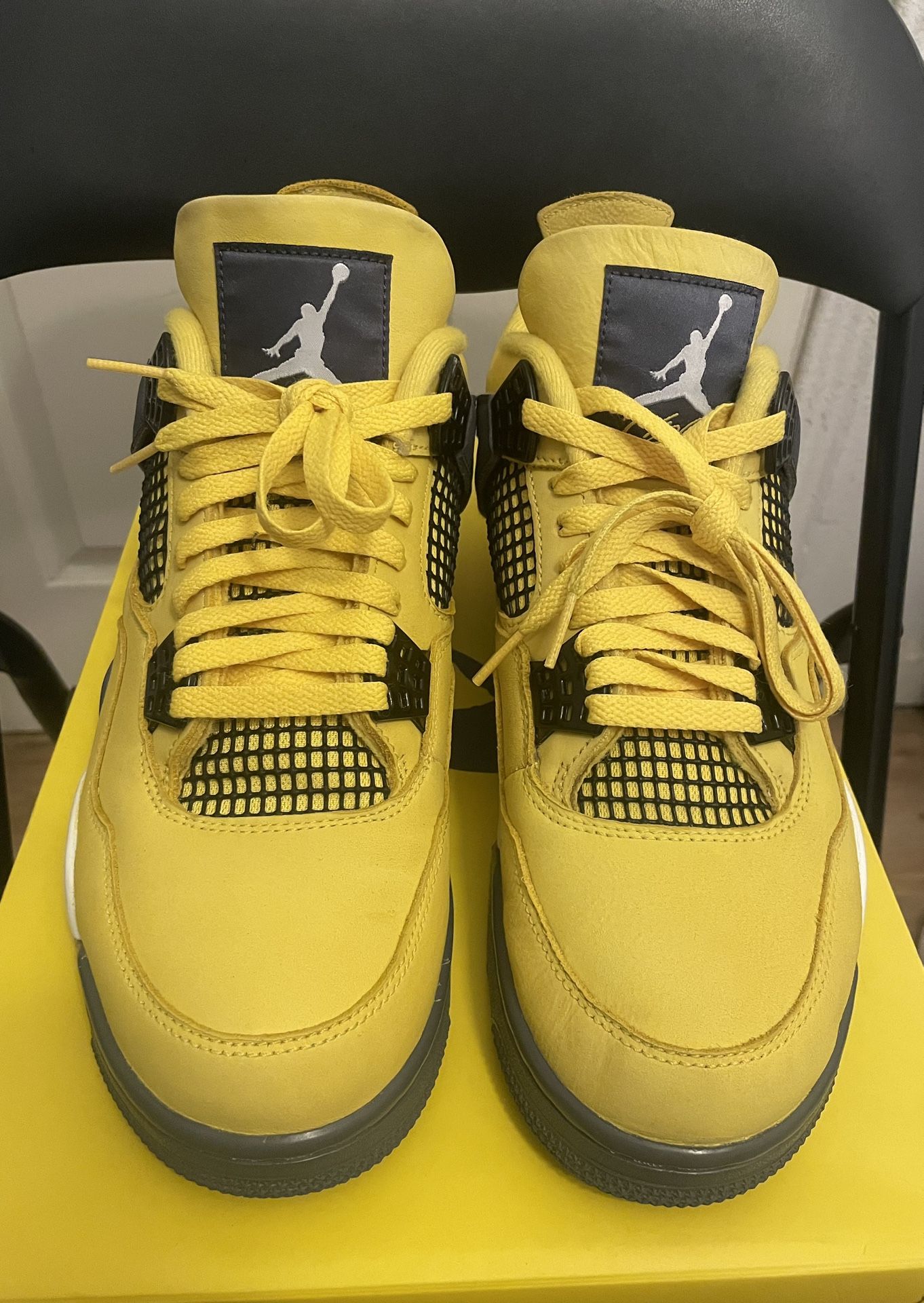 Jordan’s 4s Lightning