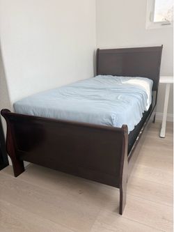 Solid wood twin bed frame with spring box and mattress