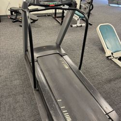 Precor Treadmill C956