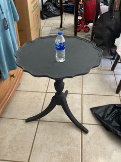 Round End Table