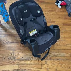 Safety 1st  Grow And Go Car Seat 