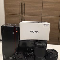 Lumix s5ii with lumix 85mm 1.8 Prime and sigma 105 2.8 Macro L mount prime