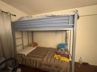 Bunk bed