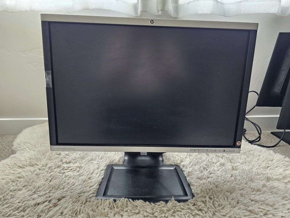 HP Compaq LA2205 WG 22" Monitor