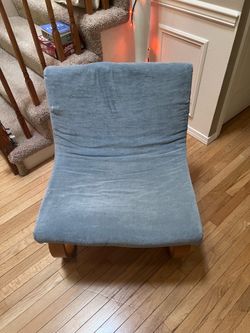 Cool,easy rocker chair. Classic Ikea.