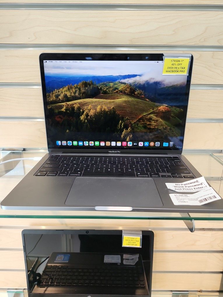 MACBOOK PRO