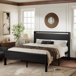 Black Oak Wooden Bed Frame with Headboard and Footboard (Full Size)