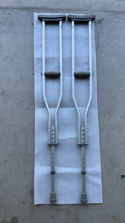 Adjustable Aluminum Crutches