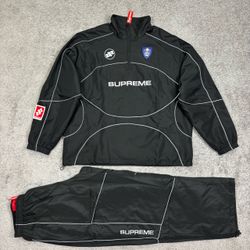 SUPREME SUIT SIZE  S-M-L-XL