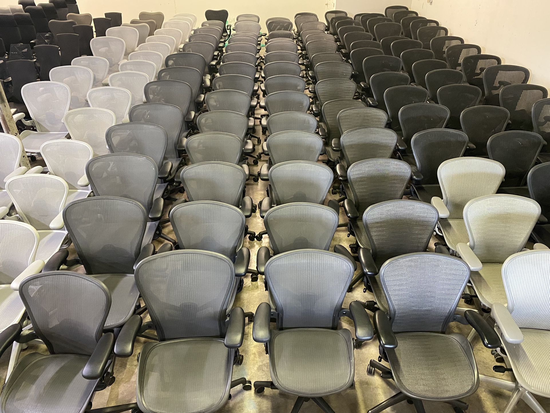 💥 GUARANTEE LOWEST PRICE 💥 HERMAN MILLER AERON CHAIRS ✅ FULLY LOADED ✅ 12 YEARS WARRANTY ✅ pick up at the store deliver ship all US.