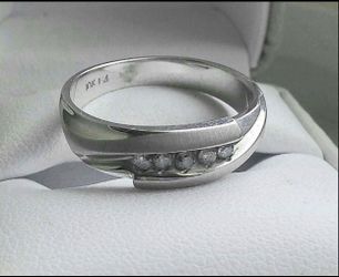 Men’s Diamond Wedding Band