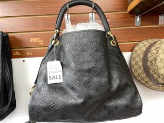 Monogram Empreinte Artsy MM Shoulder Bag