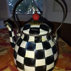 2 Qt  Mackenzie Child's 