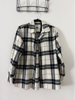 American Eagle Black White Grey Plaid Flannel Shirt XS