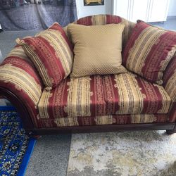 Very Clean Antique Looking loveseat Red and Gold 