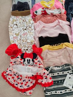 Baby girl clothes size 12 months 35 pieces. Fontana pickup.