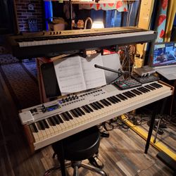 Yamaha MX88 Synthesizer Workstation & Arturia Keylab MK88 MIDI Keyboard Controller