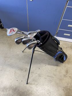 Kid’s Golf Clubs to fit a Player 59” TALL