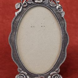 Vintage Victorian Style Rose Metal Oval Ornate Frame