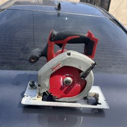 Milwaukee M18 Skilsaw 6 1/2 Tool Only No Bateria $70 Firme Precio 