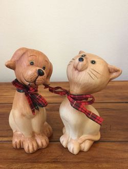 Pair of cat and dog statues decor