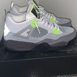 Neon 95 Jordan 4s Vnds Size 12