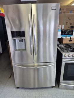 Frigidaire Refrigerator