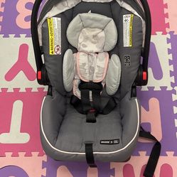 Graco Car Seat With Base 