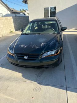 Honda accord 2001 v4