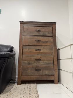 Big Tall Wood Ashley Furniture Dresser 5 Drawers Cajonera