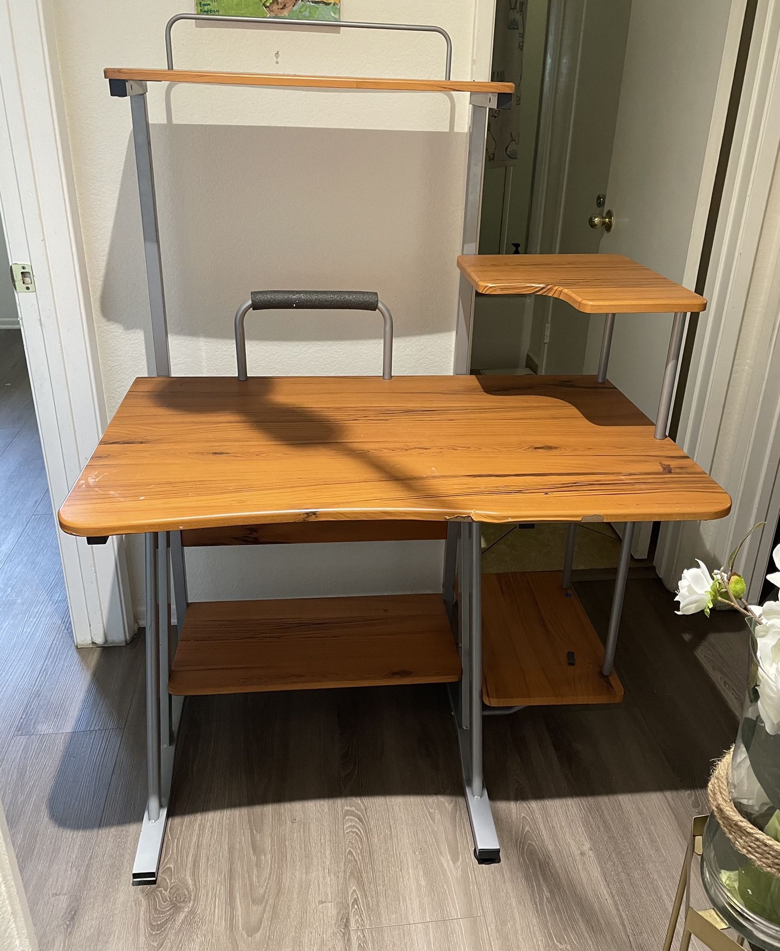 Computer Desk for Sale in Riverside, CA OfferUp