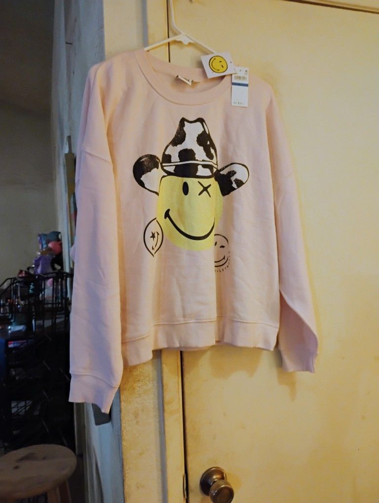 Smiley World Soft Pink Sweatshirt Women's XL