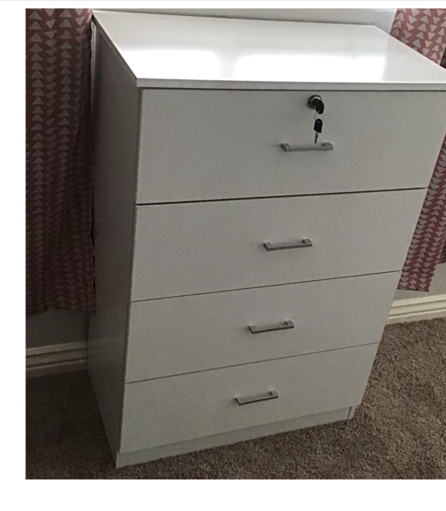 Dresser Chest Tall Chest White Or Gray W Lock