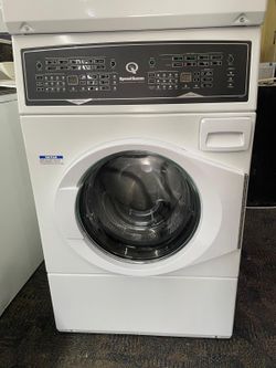 2019 speed Queen stackable
washer and dryer electric
