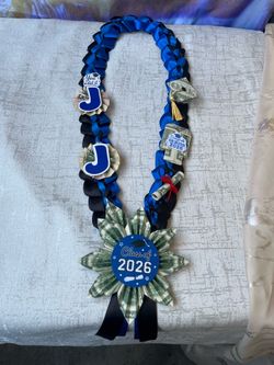 Graduation leis