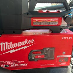 Milwaukee Transfer Pump M18