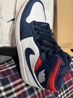 Size 10/1/2 $90