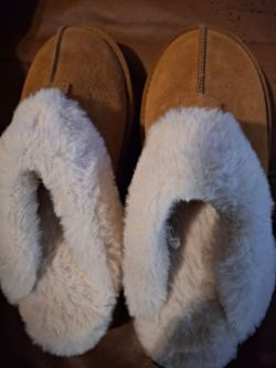 Joyspun Platform slippers NWOT