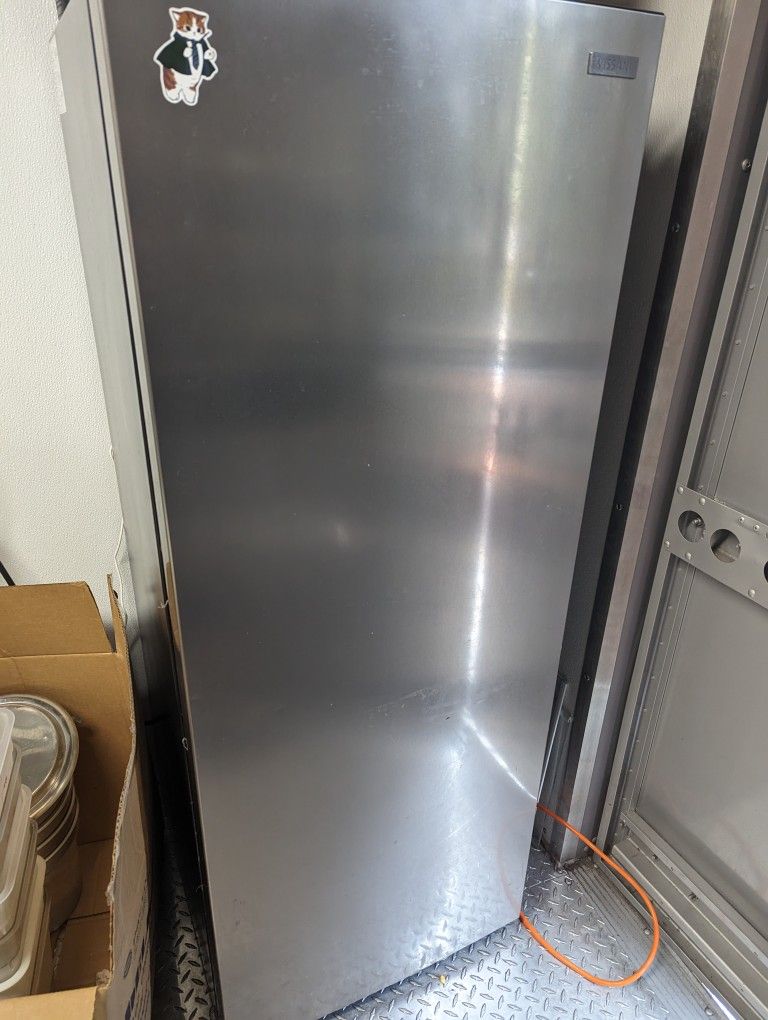 7 cu. ft. Convertible Upright Freezer/Refrigerator Stainless Steel for