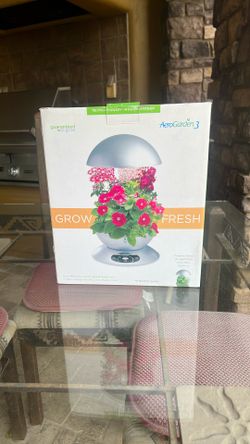 Brand New AeroGarden 3 Pod Indoor Home Garden Kit White