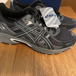 New In Box Men’s ASICS Athletic Shoes