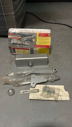 Hydraulic door closer