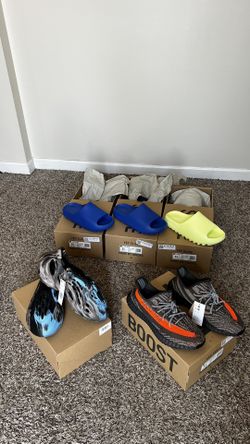 Yeezy Slide And RnR Authentic Size 10 And 11