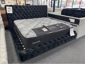 King Size Platform Bedframe. 🚚WE DELIVER🚚