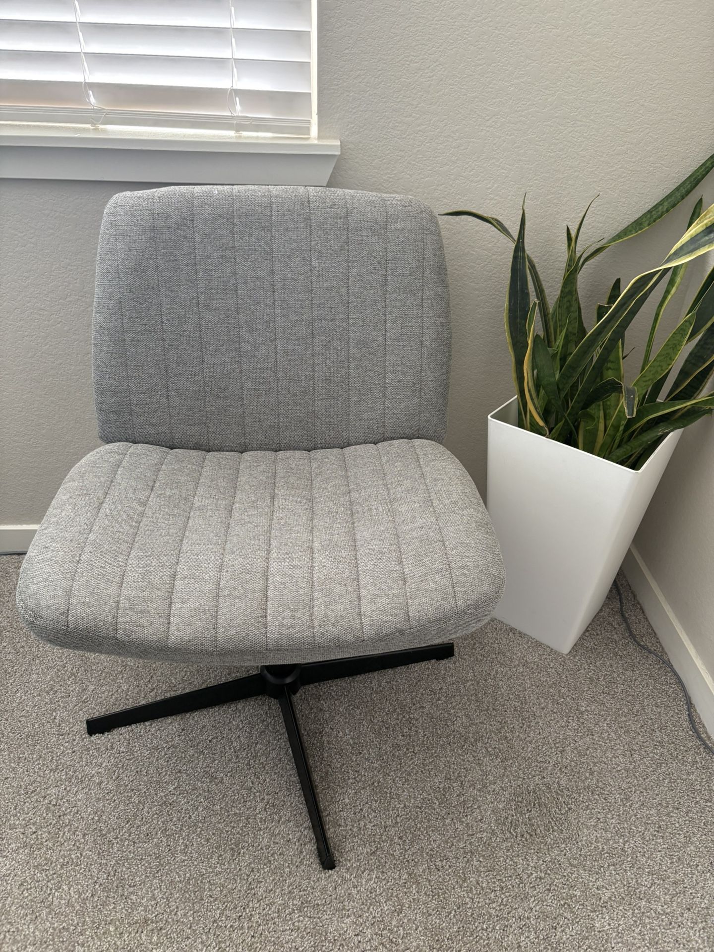 DUMOS Criss Cross Chair Legged Office Wide Comfy Desk Seat, No Wheels Armless Computer Task Seating, Swivel Vanity Home Height Adjustable $40